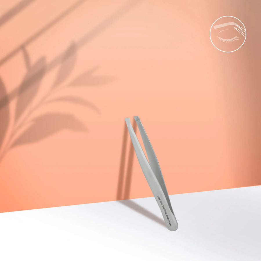 Pinzette per sopracciglia BEAUTY & CARE 10 TYPE 3 (largo con inclinazione)